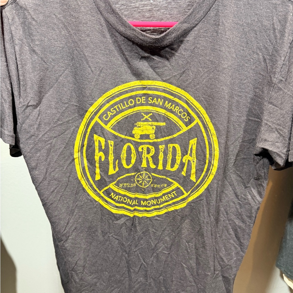 Gray Florida Graphic Tee - Castillo De San Marcos